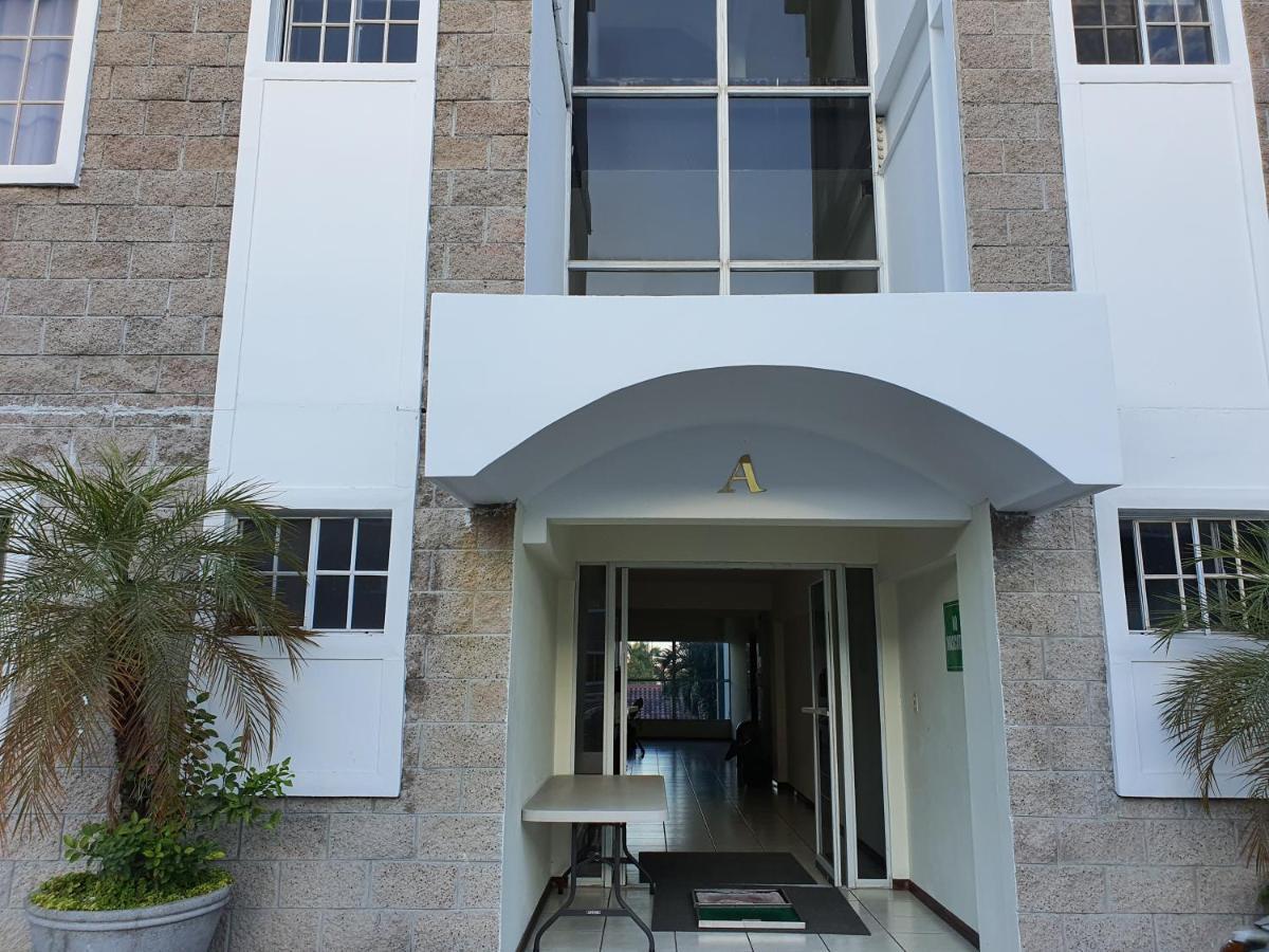 San Benito Flats Wifi 50mg - 4 Huespedes - Parqueos Appartamento